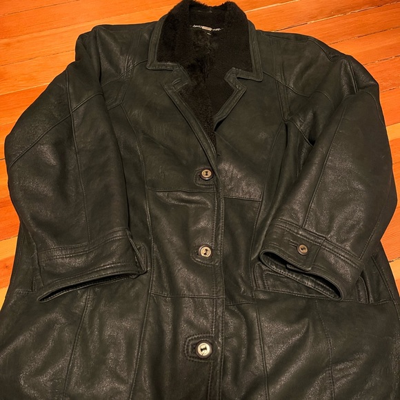 Women’s Christ Leather Shearling Soft Lambskin Coat - Picture 3 of 6